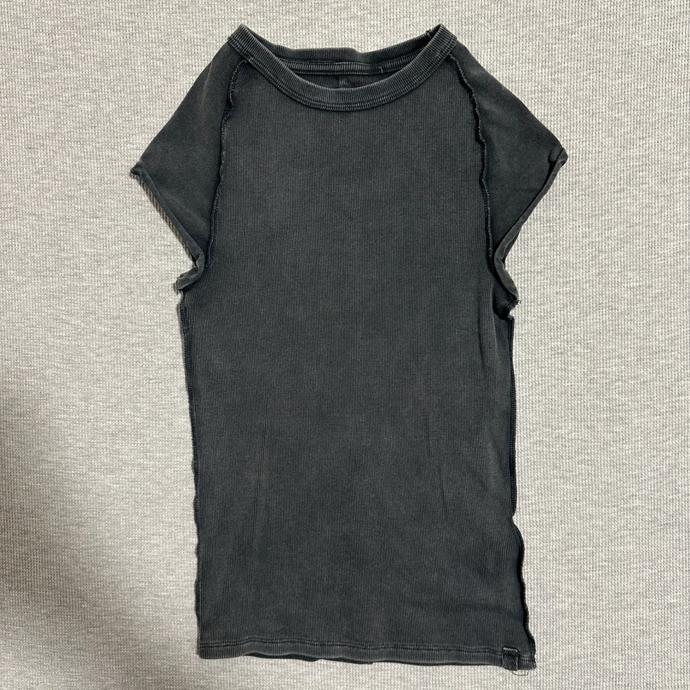 We The Free Free People Ribbed Cap Sleeve Exposed Seam Tee Charcoal Small